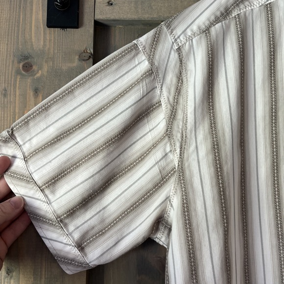 Kuhl Button Up Shirt Mens XXL Short Sleeve Striped Casual Outdoor Hiking Camping - Picture 4 of 9